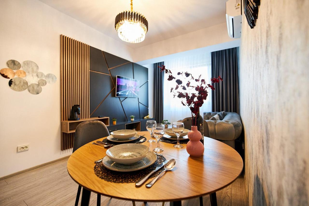 Uptown Apartments Jassy Zewnętrze zdjęcie