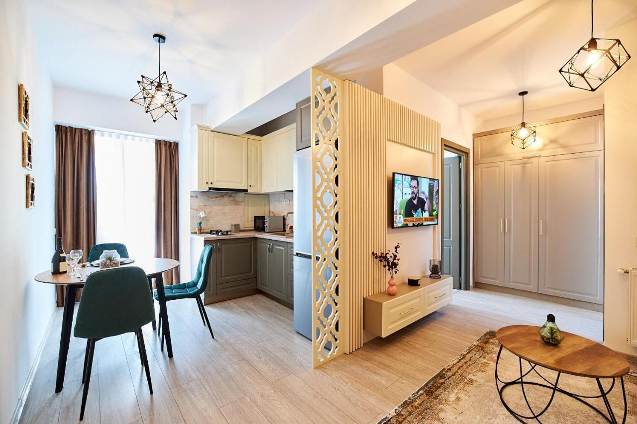 Uptown Apartments Jassy Zewnętrze zdjęcie