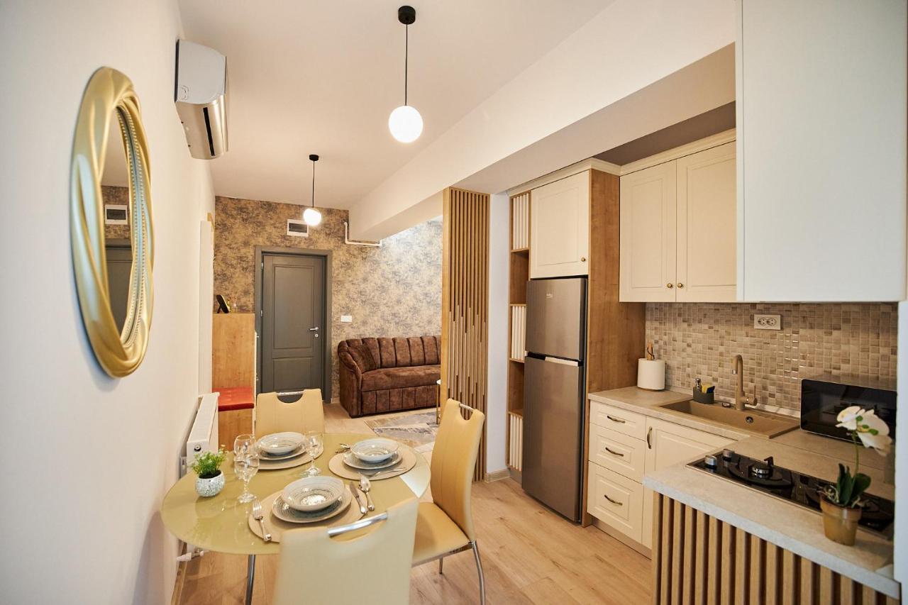 Uptown Apartments Jassy Zewnętrze zdjęcie