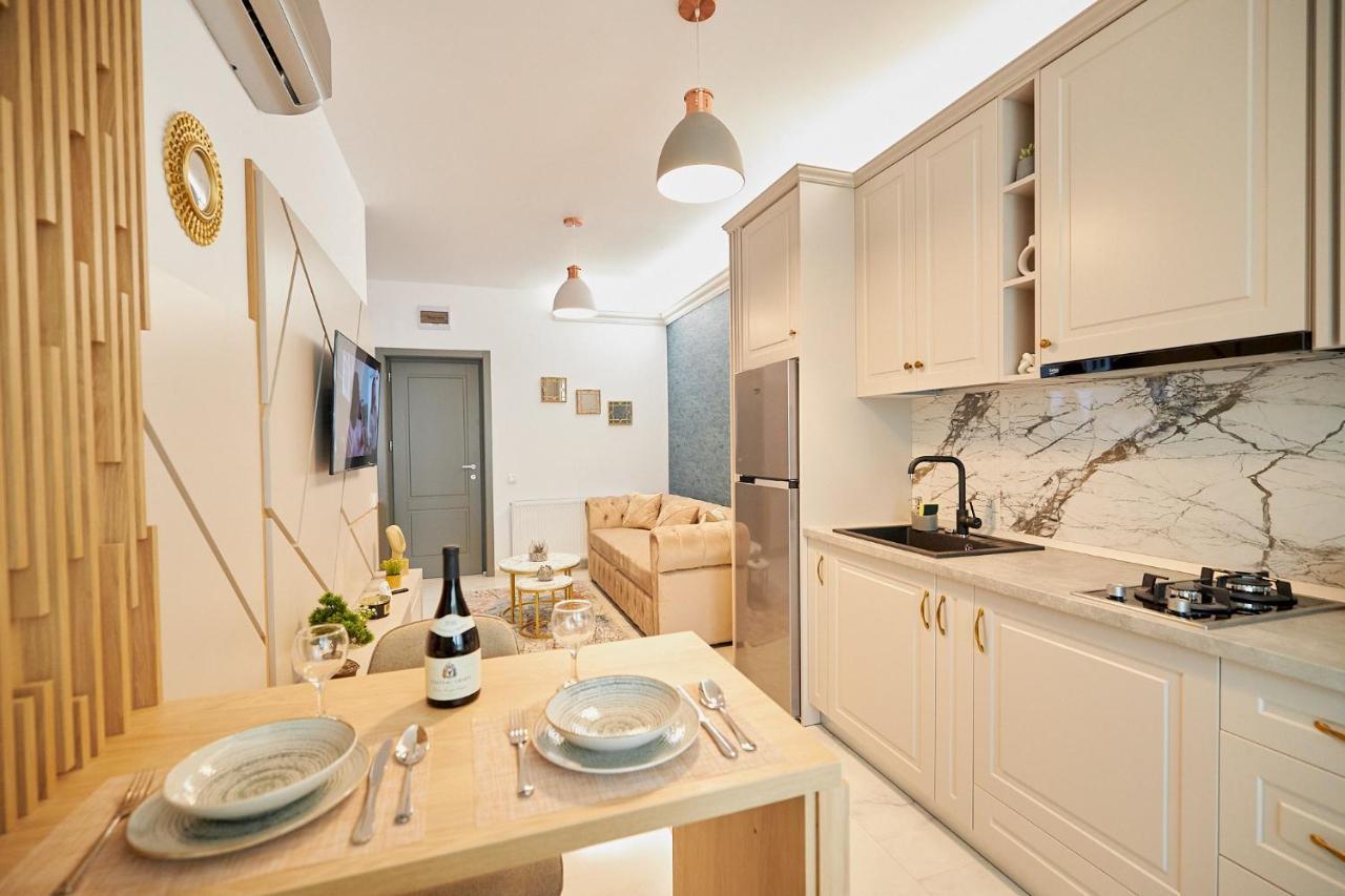 Uptown Apartments Jassy Zewnętrze zdjęcie