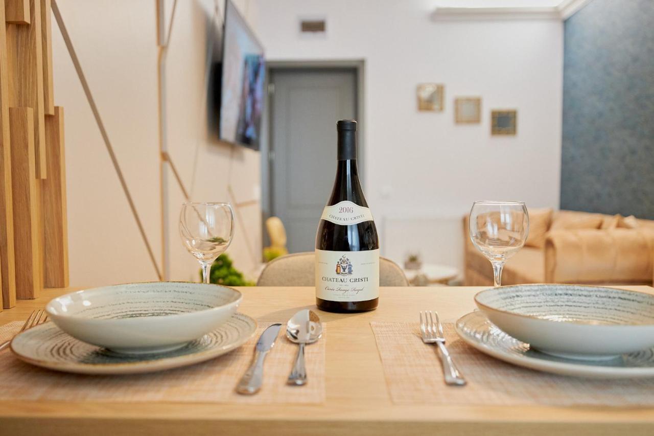 Uptown Apartments Jassy Zewnętrze zdjęcie